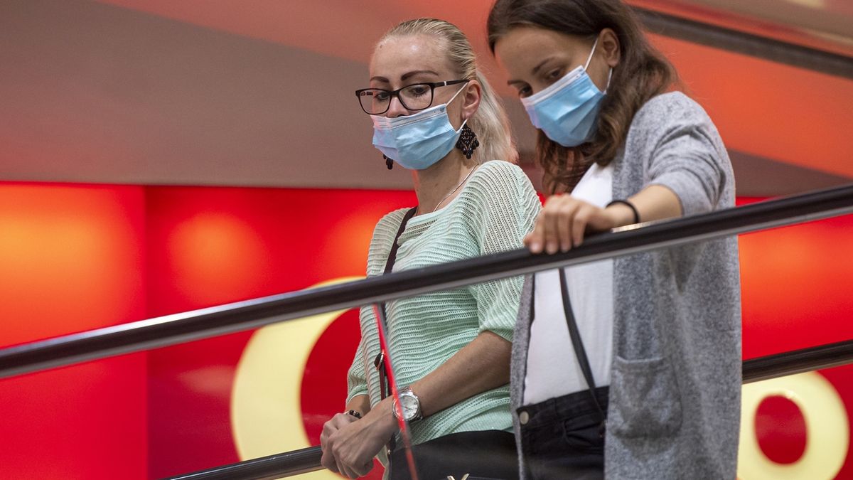 ON-LINE: Rekord padne i v sobotu, nemocných je v Česku už přes 13 000